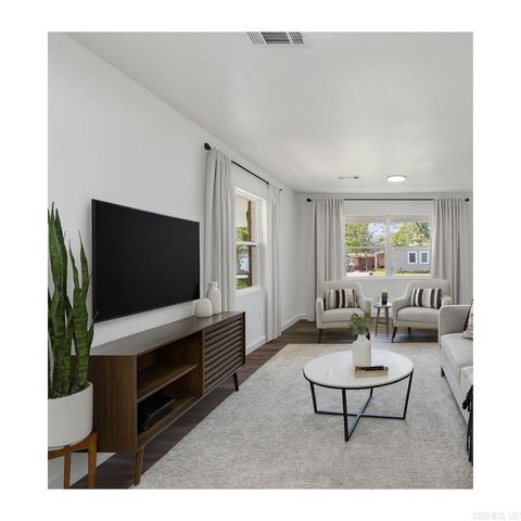 324 S Center Street, Conway, AR 72034