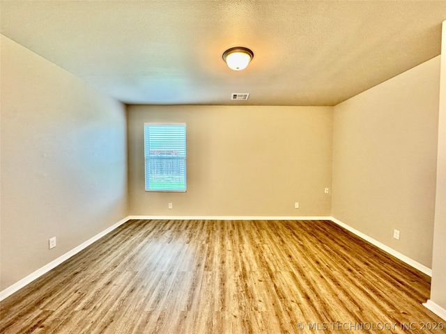1014 Raven Drive, Claremore, OK 74019