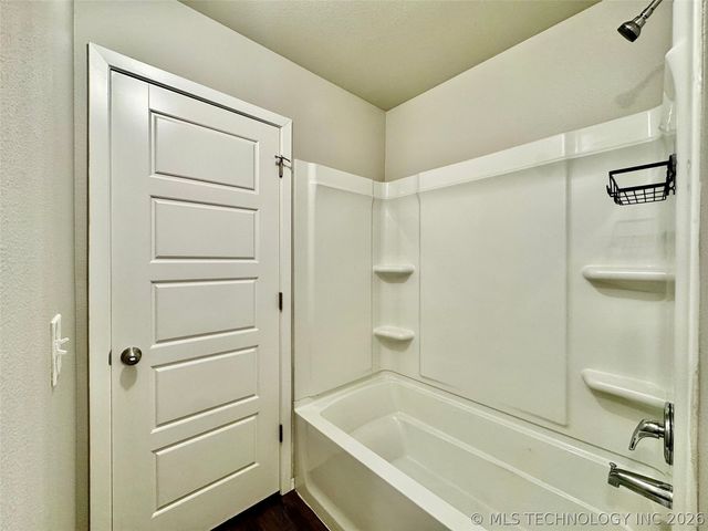 1014 Raven Drive, Claremore, OK 74019