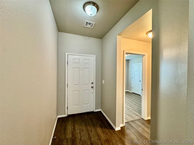 1014 Raven Drive, Claremore, OK 74019