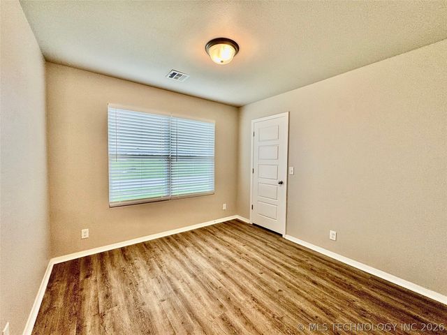 1014 Raven Drive, Claremore, OK 74019