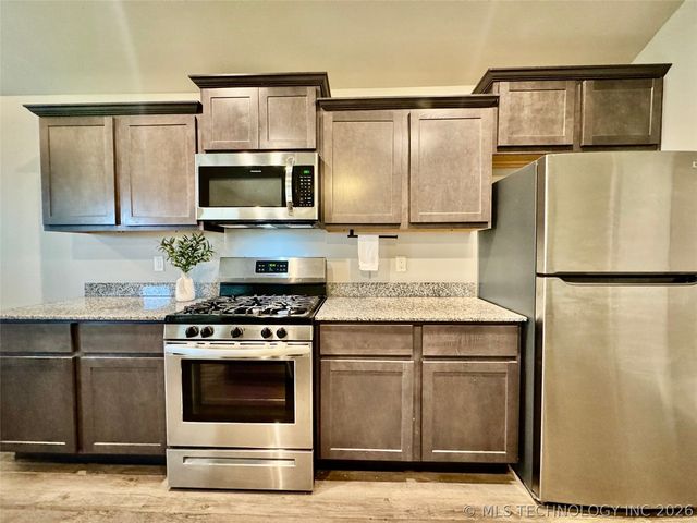 1014 Raven Drive, Claremore, OK 74019