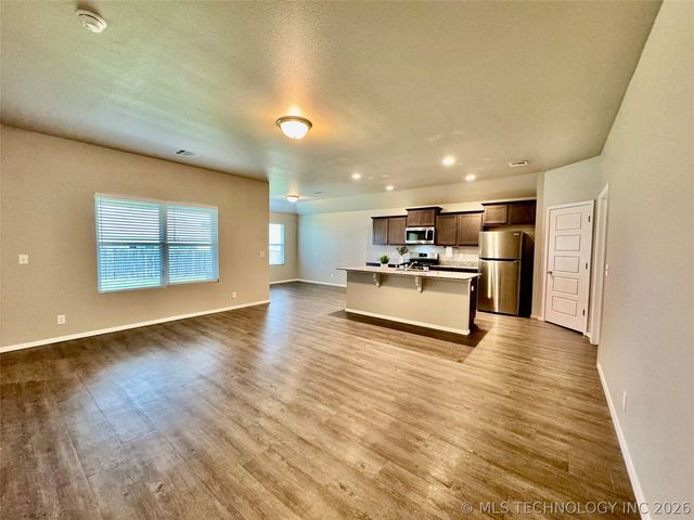 1014 Raven Drive, Claremore, OK 74019