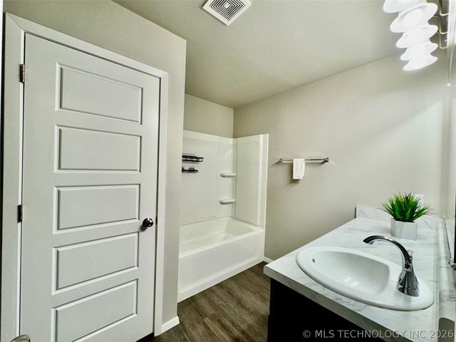 1014 Raven Drive, Claremore, OK 74019