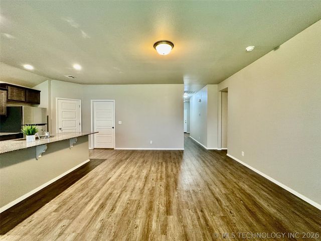 1014 Raven Drive, Claremore, OK 74019