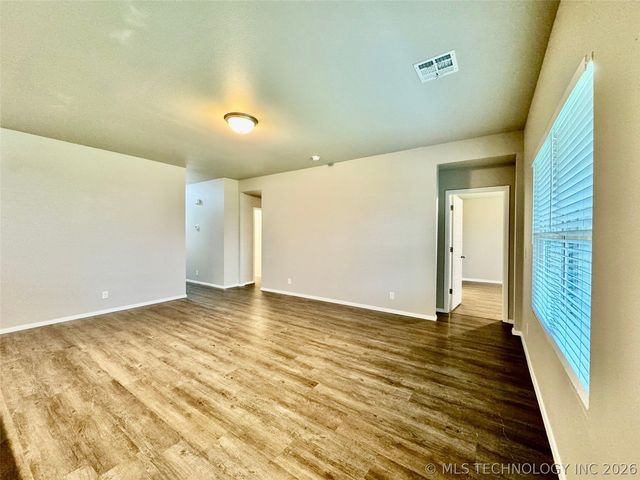 1014 Raven Drive, Claremore, OK 74019