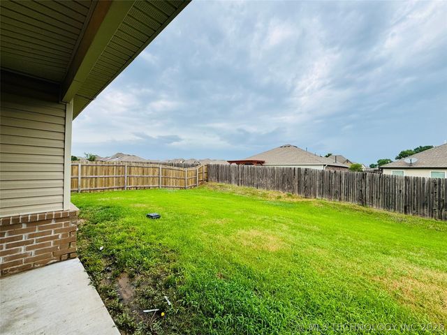 1014 Raven Drive, Claremore, OK 74019