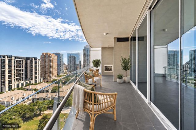 3130 N Harwood Street 1905, Dallas, TX 75201