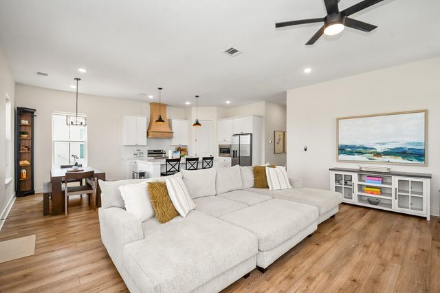 2527 103rd Street, Galveston, TX 77554