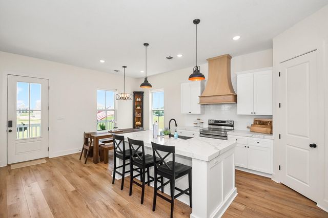 2527 103rd Street, Galveston, TX 77554