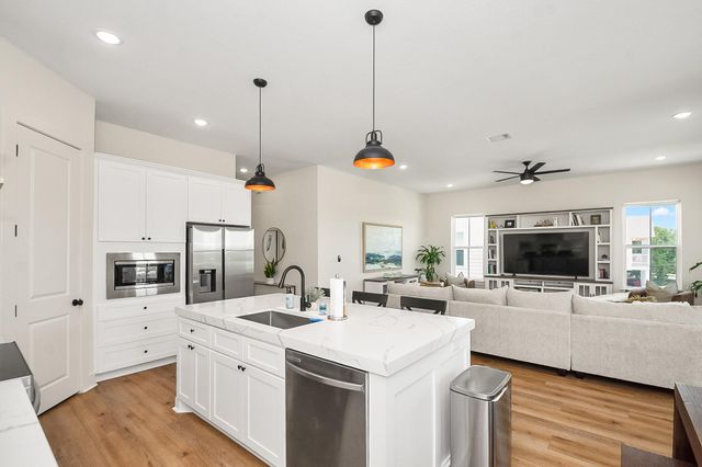 2527 103rd Street, Galveston, TX 77554