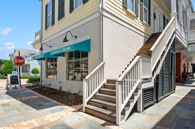 2527 103rd Street, Galveston, TX 77554