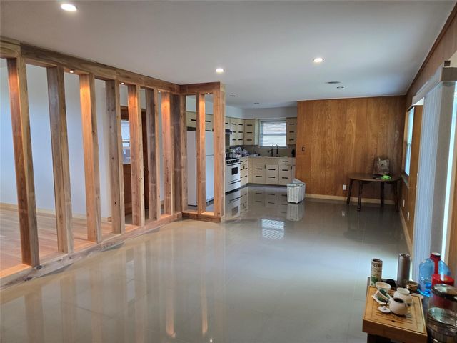 6414 Neff Street, Houston, TX 77074