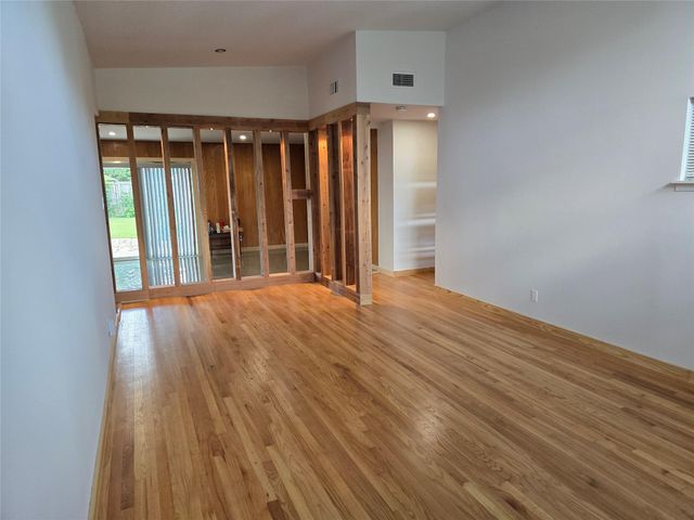 6414 Neff Street, Houston, TX 77074