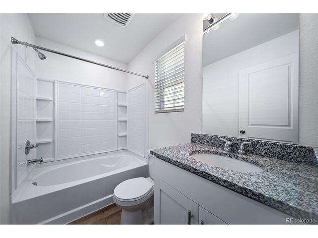 4190 Graywood Dr, Johnstown, CO 80534