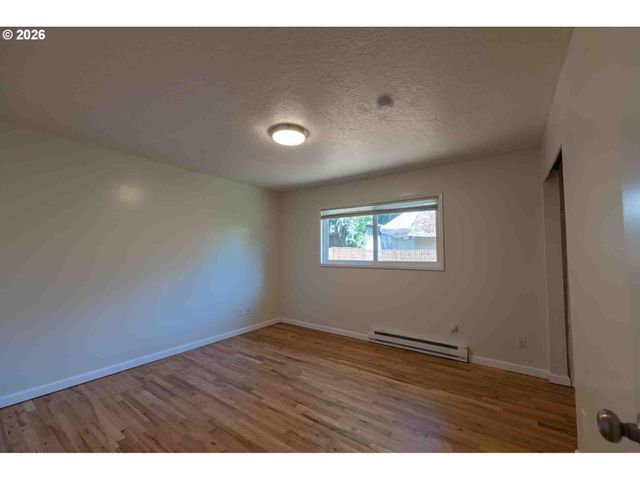 6977 Se SNIDER Ave, Milwaukie, OR 97222