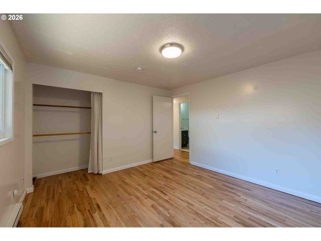 6977 Se SNIDER Ave, Milwaukie, OR 97222