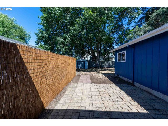 6977 Se SNIDER Ave, Milwaukie, OR 97222