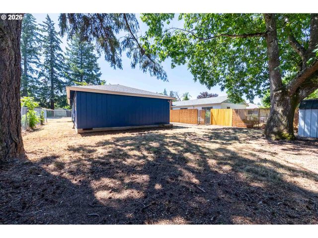 6977 Se SNIDER Ave, Milwaukie, OR 97222