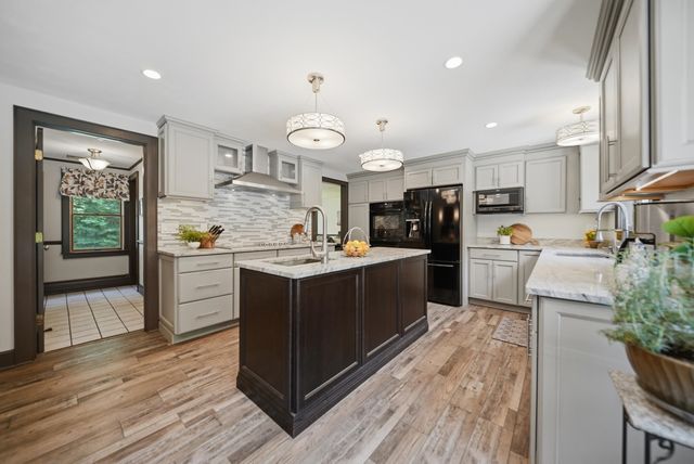 3 Indian Ridge Road, Atkinson, NH 03811