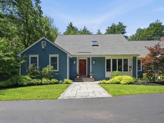 3 Indian Ridge Road, Atkinson, NH 03811