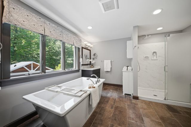 3 Indian Ridge Road, Atkinson, NH 03811