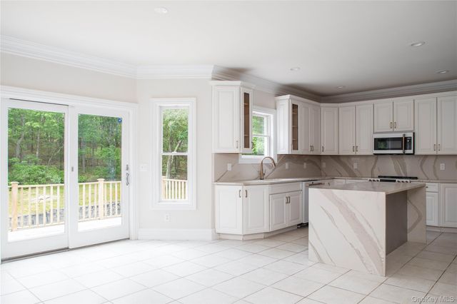 1999 Deerfield Road, Water Mill, NY 11976