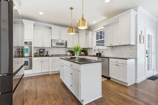 2500C W Linden Ave, Nashville, TN 37212