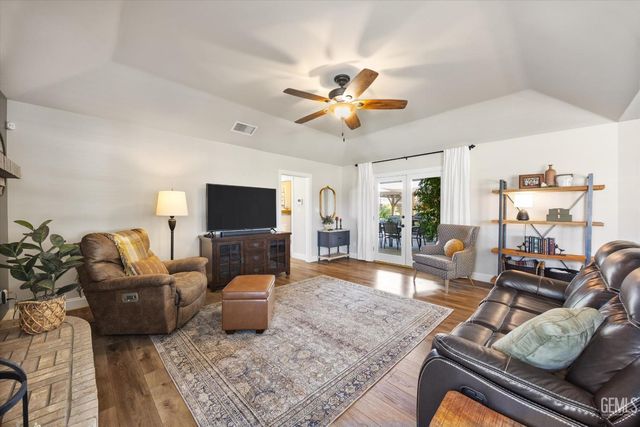 13620 Table Rock Avenue, Bakersfield, CA 93314