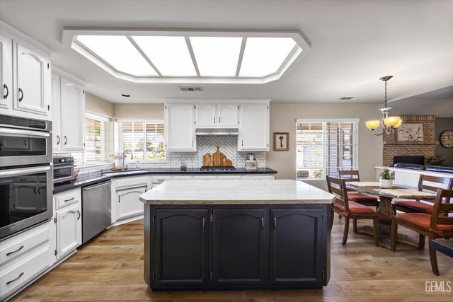 13620 Table Rock Avenue, Bakersfield, CA 93314