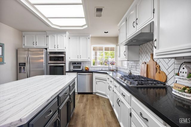 13620 Table Rock Avenue, Bakersfield, CA 93314