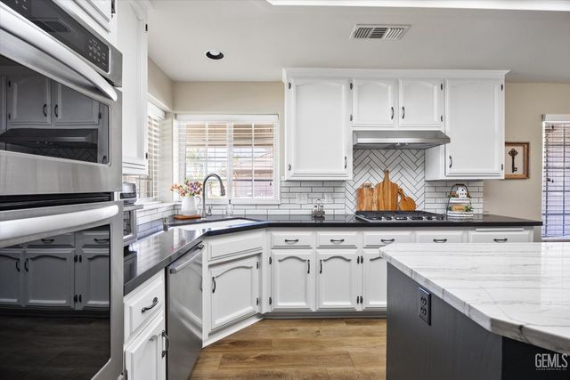 13620 Table Rock Avenue, Bakersfield, CA 93314