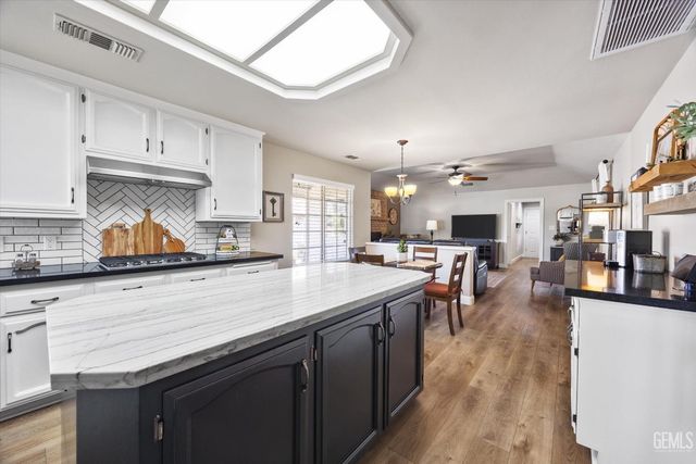 13620 Table Rock Avenue, Bakersfield, CA 93314