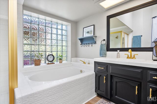 13620 Table Rock Avenue, Bakersfield, CA 93314