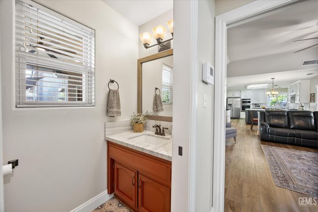 13620 Table Rock Avenue, Bakersfield, CA 93314