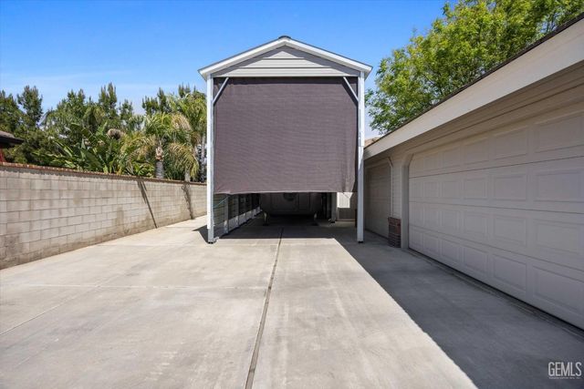 13620 Table Rock Avenue, Bakersfield, CA 93314