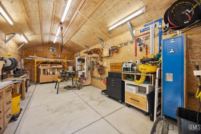 13620 Table Rock Avenue, Bakersfield, CA 93314