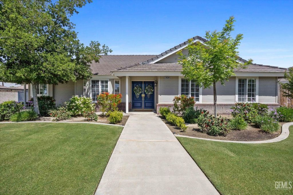 13620 Table Rock Avenue, Bakersfield, CA 93314