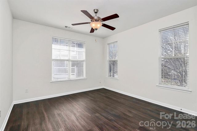 1654 Walnut View Drive, Charlotte, NC 28208