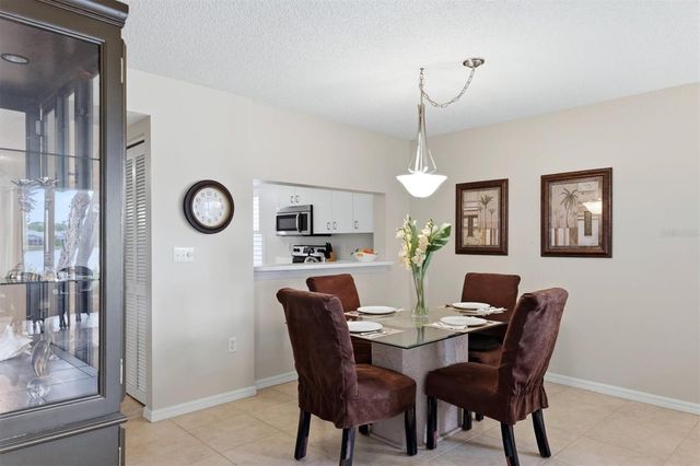 9320 CLUBSIDE CIRCLE 2108, Sarasota, FL 34238