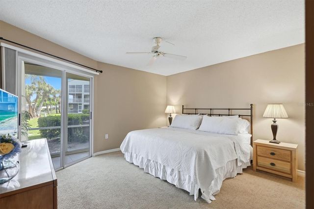 9320 CLUBSIDE CIRCLE 2108, Sarasota, FL 34238