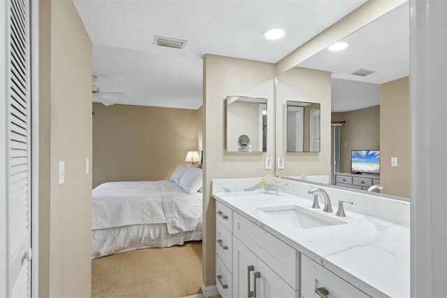 9320 CLUBSIDE CIRCLE 2108, Sarasota, FL 34238