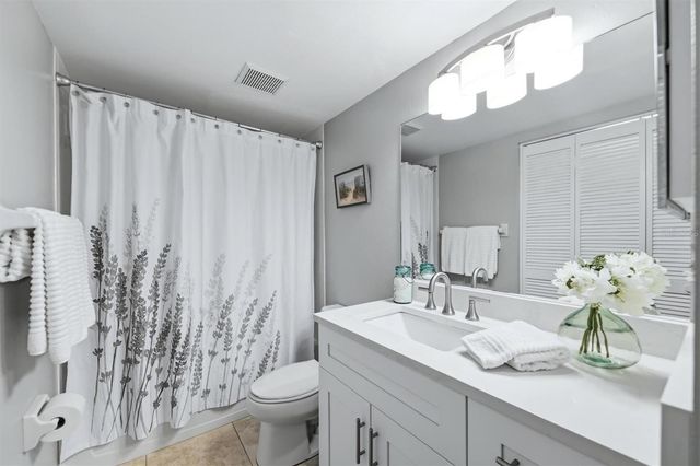 9320 CLUBSIDE CIRCLE 2108, Sarasota, FL 34238