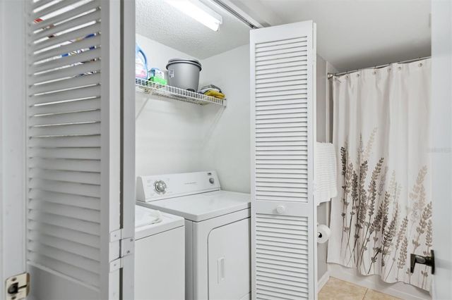 9320 CLUBSIDE CIRCLE 2108, Sarasota, FL 34238