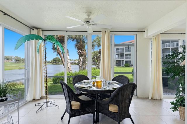 9320 CLUBSIDE CIRCLE 2108, Sarasota, FL 34238