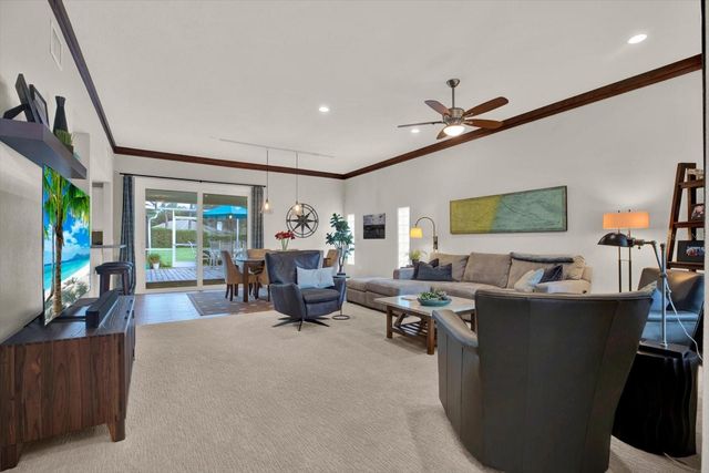 17613 ESPRIT DRIVE, Tampa, FL 33647