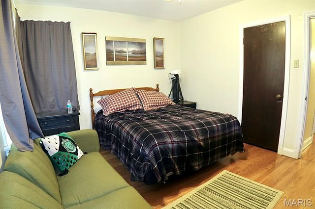 7221 Balson Avenue, University City, MO 63130