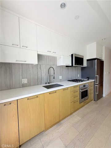 400 S Broadway 726, Los Angeles, CA 90013