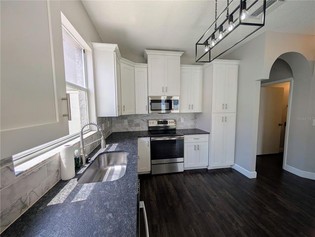27506 WAIKIKI COURT, Wesley Chapel, FL 33544