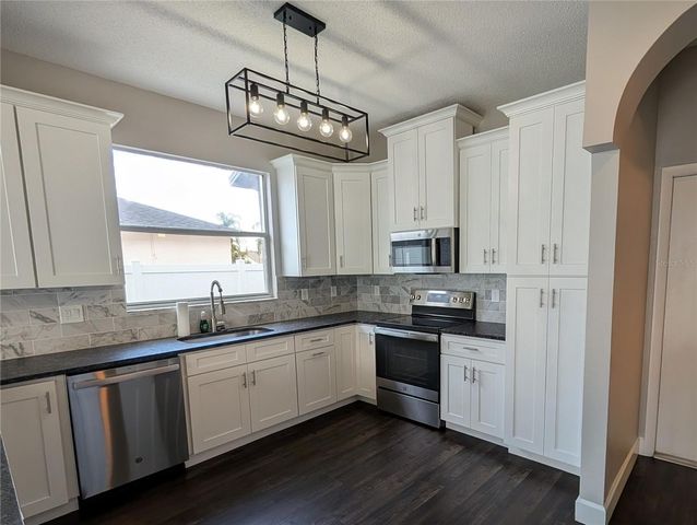 27506 WAIKIKI COURT, Wesley Chapel, FL 33544